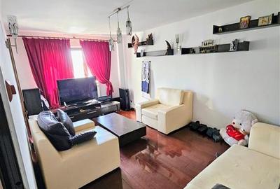 Apartament cu 2 camere decomandat în Apollo