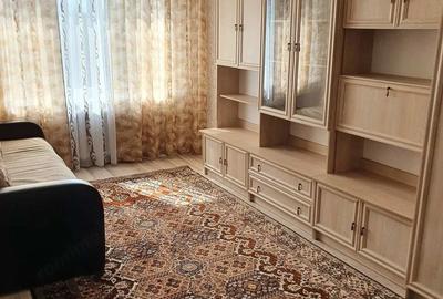 Apartament cu 2 camere semidecomandat în Tei