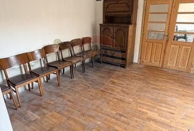 Casă cu 5 camere cu Teren 1400 Mp în Șeica Mică - 10