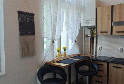 Apartament cu 2 camere decomandat în Central - 1
