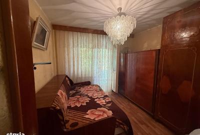 Apartament cu 3 camere în Micro 14