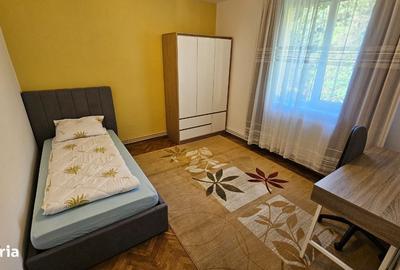 Apartament cu 2 camere decomandat în Cornișa