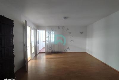 Casă cu 4 camere cu Canalizare în Schei - 3