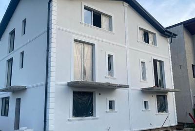 Duplex cu 5 camere cu Canalizare în Glina - 1