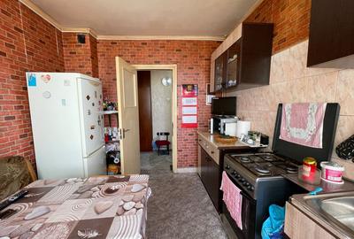 Apartament cu 3 camere decomandat în Gară - 2