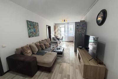 Apartament cu 3 camere decomandat în Centura
