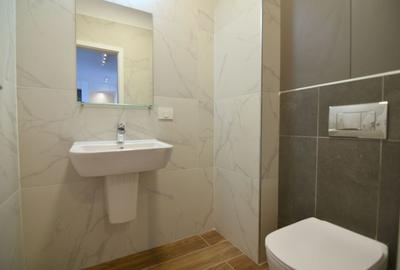 Apartament cu 3 camere semidecomandat, mobilat în Central - 16