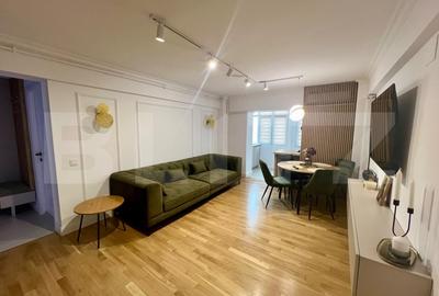 Apartament cu 3 camere semidecomandat, mobilat în Ultracentral