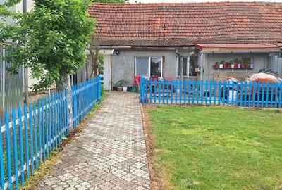 Casă cu 2 camere cu Teren 700 Mp în Central - 2
