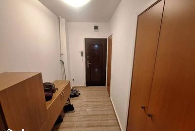 Garsonieră în Titan