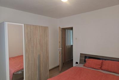 Apartament cu 3 camere semidecomandat, mobilat în Olimpia-Stadion - 2