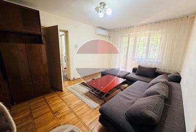 Apartament cu 2 camere semidecomandat, mobilat în Central