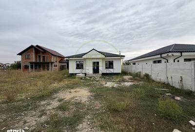 Casă cu 3 camere în Central