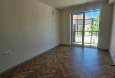 Duplex cu 4 camere cu Canalizare în Nord-Est - 6