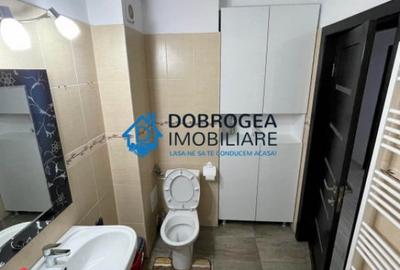 Apartament cu 2 camere decomandat în C5 - 6