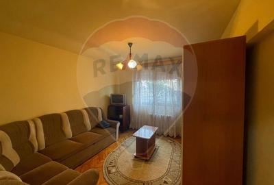 Garsonieră decomandată în UTA - 1