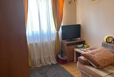 Apartament cu 4 camere decomandat în Titan - 10