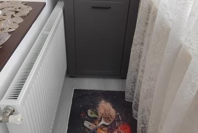 Garsonieră decomandată în Gorjului