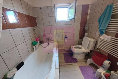 Casă cu 3 camere cu Teren 185 Mp în Berceni