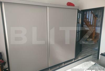 Casă cu 4 camere cu Teren 388 Mp în Siret - 2