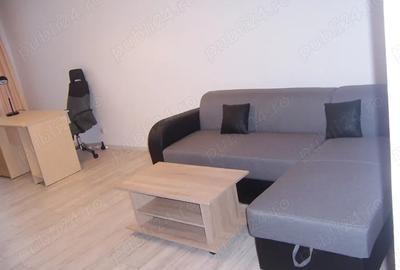 Garsonieră decomandată în Regie