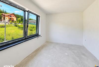 Casă cu 4 camere cu Teren 327 Mp în Ceuaș - 5