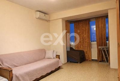 Apartament cu 4 camere decomandat în Craiovei