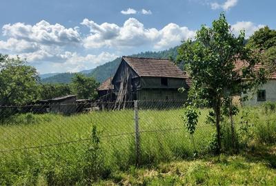 Casă cu 4 camere în Agăș - 2