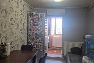 Apartament cu 2 camere decomandat în 1 Mai