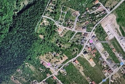 Teren de 1330 mp, în Central