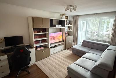 Apartament cu 3 camere decomandat în George Enescu