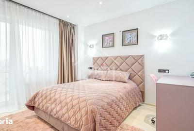 Apartament cu 4 camere decomandat în Tractorul