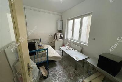 Apartament cu 4 camere decomandat în Central - 15