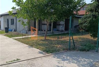 Casă individuală cu 4 camere cu Teren 995 Mp în Căpățânești - 1
