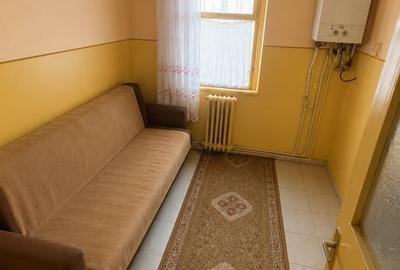 Apartament cu 2 camere decomandat în Cugir - 3