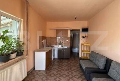 Casă cu 5 camere cu Teren 700 Mp în Ronaț - 2