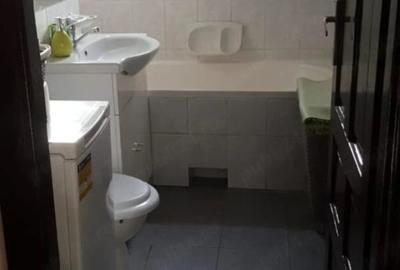 Apartament cu 2 camere decomandat în Spitalul Județean