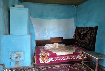 Casă cu 3 camere cu Teren 2500 Mp în Buturugeni