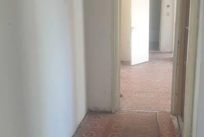 Apartament cu 3 camere semidecomandat în Central - 5