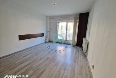 Spațiu comercial, de 65 mp, în Centrul Civic - 2