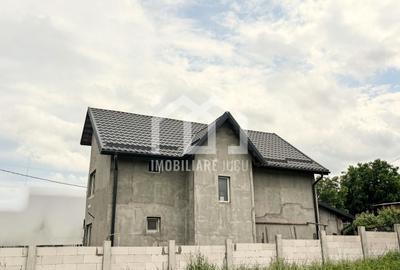 Casă individuală cu 3 camere cu Canalizare în Câmpenești - 11