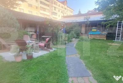 Casă cu 5 camere cu Teren 522 Mp în Central