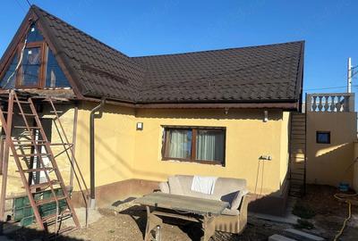 Casă cu 5 camere cu Teren 300 Mp în Central