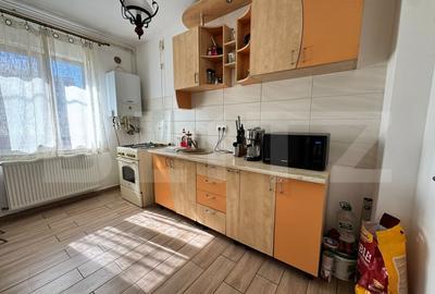 Apartament cu 2 camere decomandat, mobilat în Tractorul - 6