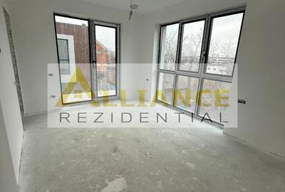 Casă cu Teren 257 Mp în Central