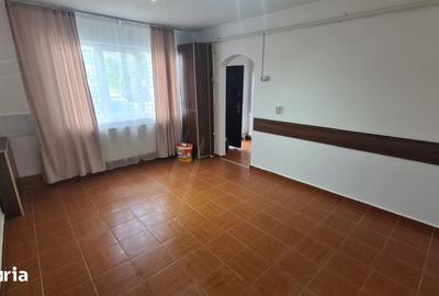 Spațiu comercial, de 29 mp, în Central