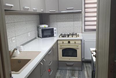 Apartament cu 2 camere decomandat în 1 Mai - 2
