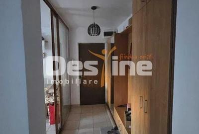 Apartament cu 3 camere semidecomandat, mobilat în Drumul Taberei