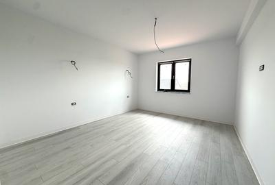 Duplex cu 4 camere cu Teren 375 Mp în Săcălaz - 3