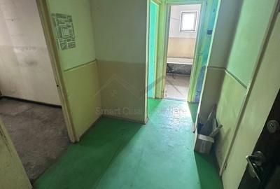 Apartament cu 2 camere decomandat în Nicolina